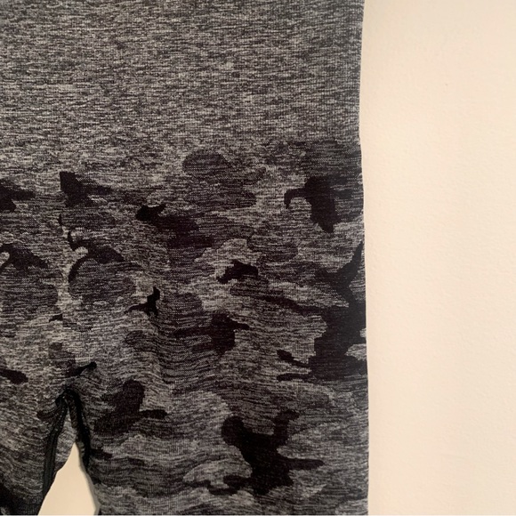 Camo Legging | Size L | Regular Length - Picture 3 of 6